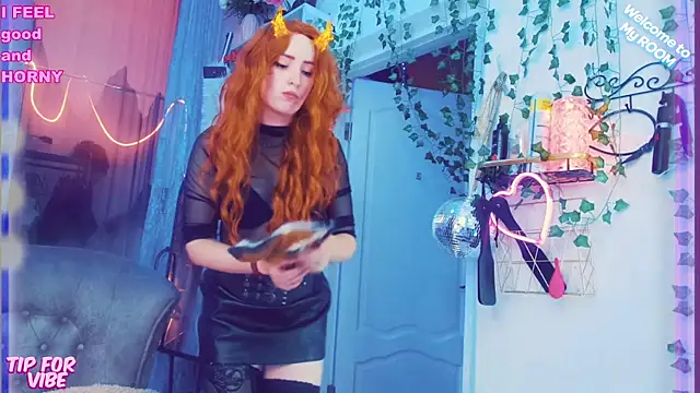 Toxic Ellies online show from 12-29-24, 03:46