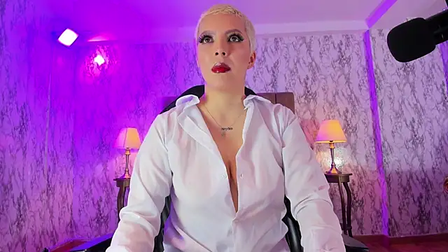 Camila Chainn online show from 01-10-25, 01:09