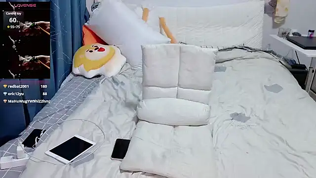 Snapshot of Angelababy001 chatting on 02-20-25, 04:46 Angelababy001 online show from 02-20-25, 04:46