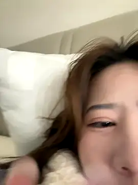 Snapshot of Angelababy001 chatting on 11-22-25, 04:17 Angelababy001 online show from 11-22-25, 04:17