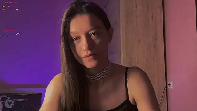 Snapshot of Alice__grace chatting on 03-20-25, 10:40 Alice  grace online show from 03-20-25, 10:40