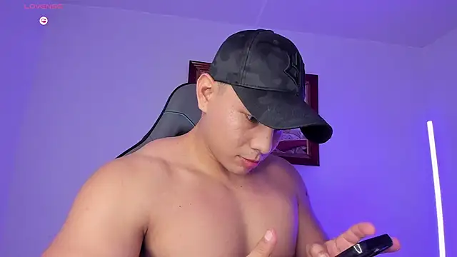 RoyConstance online show from 01-10-26, 04:36