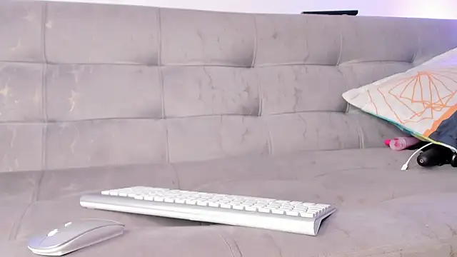 Snapshot of AgathaFoxy chatting on 12-15-24, 08:04 AgathaFoxy online show from 12-15-24, 08:04