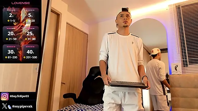 Snapshot of soyander03_ chatting on 02-06-26, 08:51 soyander03 online show from 02-06-26, 08:51