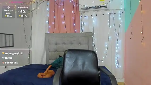 Snapshot of valentina_0_ chatting on 01-23-25, 09:39 valentina 0  online show from 01-23-25, 09:39