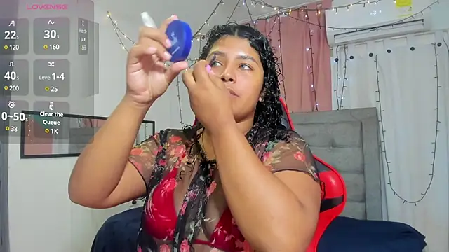 Snapshot of valentina_0_ chatting on 01-30-25, 03:55 valentina 0  online show from 01-30-25, 03:55