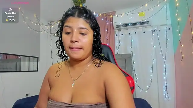 Snapshot of valentina_0_ chatting on 01-31-25, 03:41 valentina 0  online show from 01-31-25, 03:41