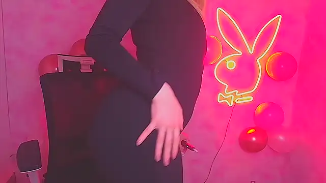 Milka kiss  online show from 02-13-25, 03:56