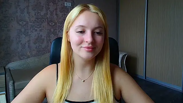 Snapshot of Milka_kiss_ chatting on 06-03-26, 12:08 Milka kiss online show from 06-03-26, 12:08