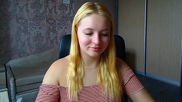 Snapshot of Milka_kiss_ chatting on 06-06-26, 09:36 Milka kiss online show from 06-06-26, 09:36