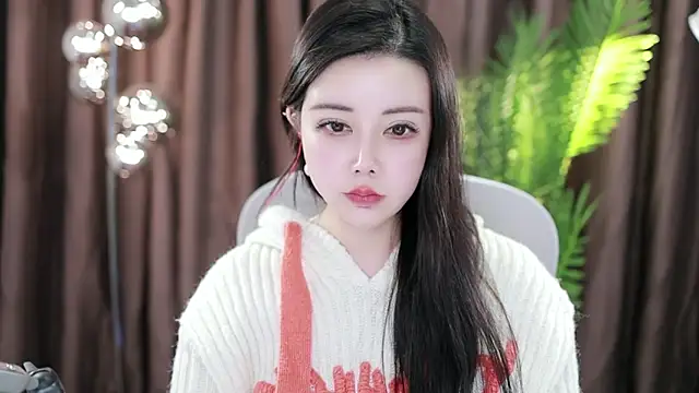 Qiaoqiao  online show from 01-19-25, 08:30