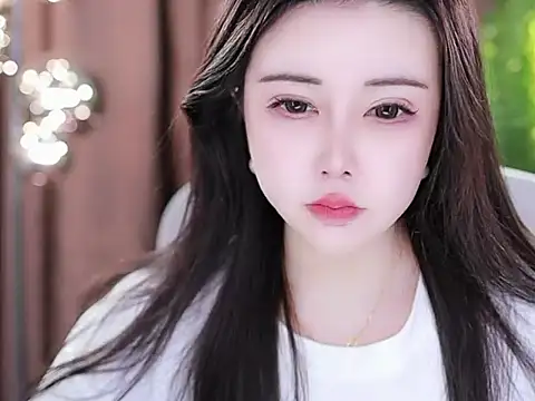 Qiaoqiao  online show from 02-11-25, 07:38