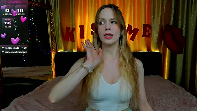 Snapshot of _Sandra_Tender_ chatting on 03-05-25, 10:33 Sandra Tender online show from 03-05-25, 10:33