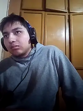 LoganFinds online show from 10-31-25, 04:35