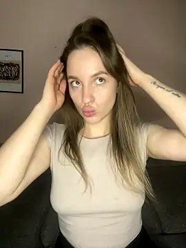 EdnaBradley online show from 10-18-25, 02:40