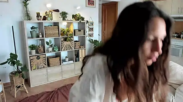 desertd2310 online show from 01-18-25, 03:59