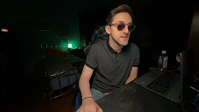 Stefisexy91 online show from 12-17-25, 08:37