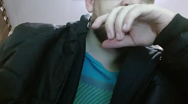 camiloking1720 online show from 03-13-25, 02:27