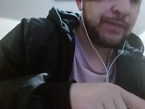 camiloking1720 online show from 10-03-25, 01:46