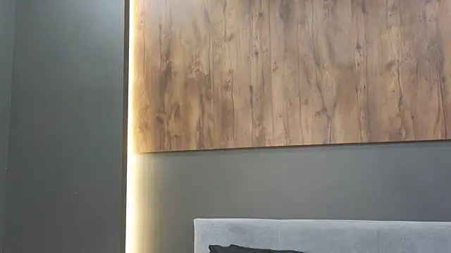 Snapshot of Rainaslater chatting on 12-18-24, 10:57 Rainaslater online show from 12-18-24, 10:57