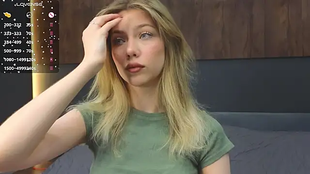 Snapshot of Rainaslater chatting on 02-04-25, 08:59 Rainaslater online show from 02-04-25, 08:59