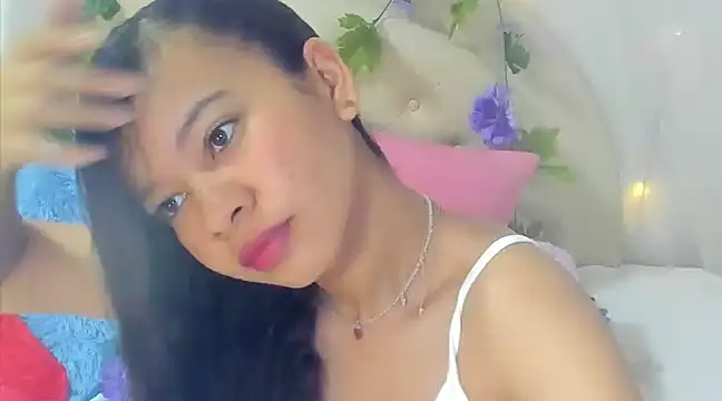 Snapshot of brithany_rousee chatting on 12-23-24, 03:33 brithany rousee online show from 12-23-24, 03:33