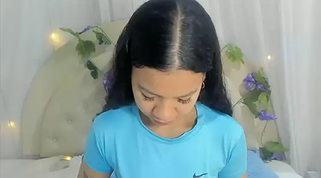 Snapshot of brithany_rousee chatting on 01-07-25, 12:09 brithany rousee online show from 01-07-25, 12:09