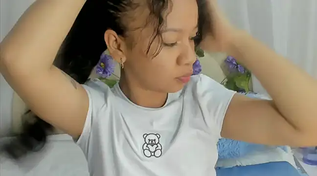 Snapshot of brithany_rousee chatting on 01-10-25, 03:06 brithany rousee online show from 01-10-25, 03:06