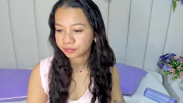 Snapshot of brithany_rousee chatting on 02-13-25, 07:10 brithany rousee online show from 02-13-25, 07:10