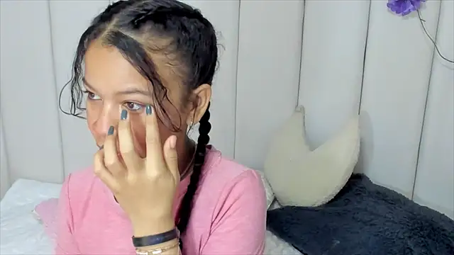 Snapshot of brithany_rousee chatting on 02-20-25, 07:41 brithany rousee online show from 02-20-25, 07:41