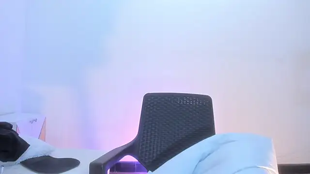 Snapshot of brithany_rousee chatting on 09-19-25, 07:14 brithany rousee online show from 09-19-25, 07:14