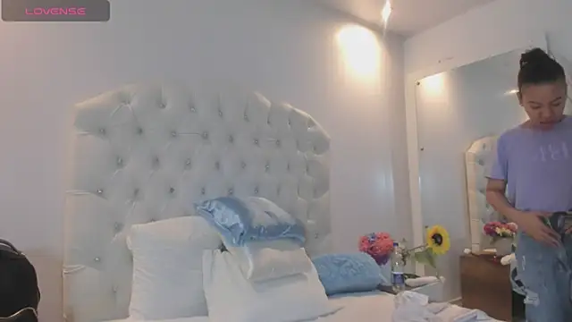 Snapshot of brithany_rousee chatting on 12-02-25, 02:12 brithany rousee online show from 12-02-25, 02:12