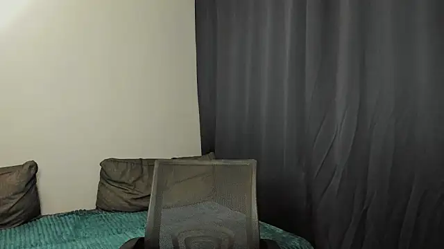 Pinku kitsune online show from 02-16-25, 09:48