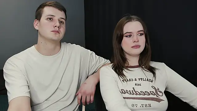 Pinku kitsune online show from 03-11-25, 01:45