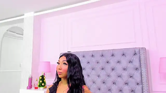 Snapshot of HaileeRoberts chatting on 11-14-25, 12:15 HaileeRoberts online show from 11-14-25, 12:15