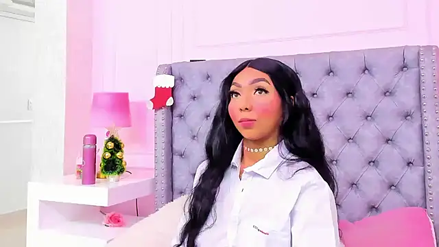 Snapshot of HaileeRoberts chatting on 11-19-25, 12:27 HaileeRoberts online show from 11-19-25, 12:27