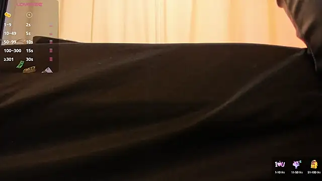 Snapshot of BambiiQueen chatting on 02-12-25, 12:01 BambiiQueen online show from 02-12-25, 12:01