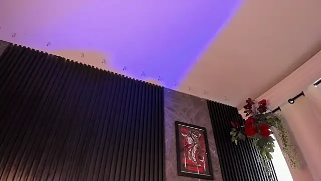 Snapshot of BambiiQueen chatting on 03-22-25, 04:15 BambiiQueen online show from 03-22-25, 04:15