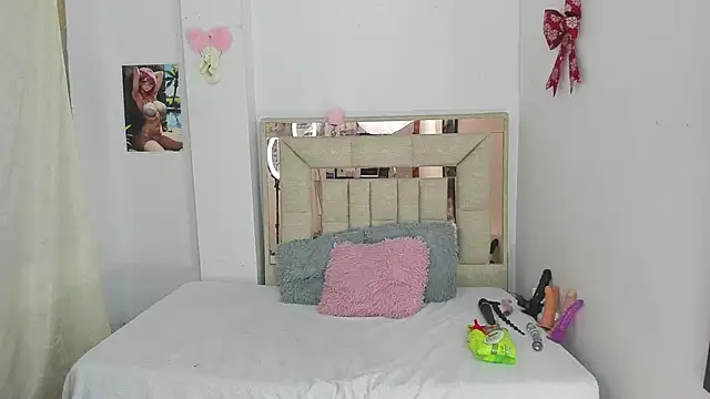 Snapshot of melody_bonnet chatting on 02-07-25, 02:50 melody bonnet online show from 02-07-25, 02:50