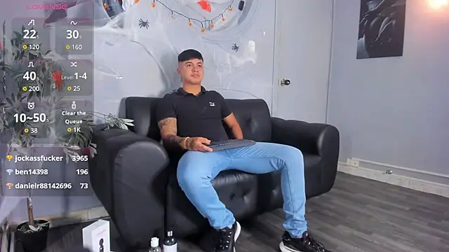 Cristopher strong online show from 10-04-25, 11:08