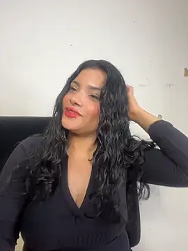 lolaa staars online show from 10-12-25, 03:16