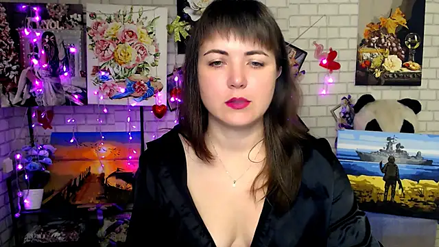 Darina M  online show from 11-18-25, 03:01