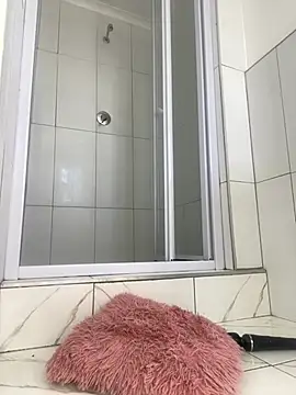 DarkBerry87 online show from 03-06-25, 02:18