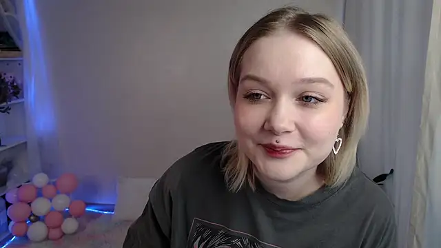 Snapshot of 0urAlexa chatting on 12-17-24, 10:12 0urAlexa online show from 12-17-24, 10:12