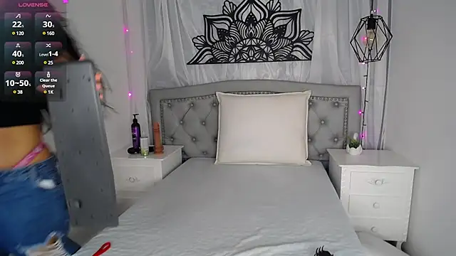 Snapshot of Ariana_ceballos chatting on 02-19-25, 11:38 Ariana ceballos online show from 02-19-25, 11:38