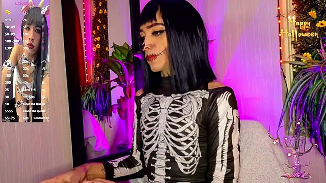 Snapshot of Micaela_Rangel chatting on 10-14-25, 02:12 Micaela Rangel online show from 10-14-25, 02:12