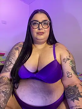 Apriilpeach  online show from 10-10-25, 09:03