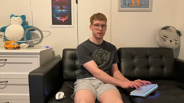 BlueEyedTallGuy94 online show from 12-31-24, 01:57