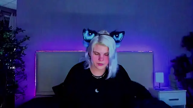 JoannLowe online show from 01-15-25, 02:06