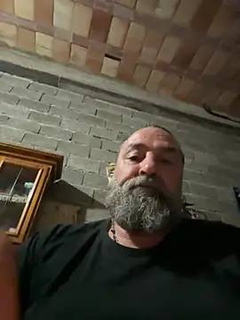 Snapshot of ros217 chatting on 09-18-25, 10:12 ros217 online show from 09-18-25, 10:12